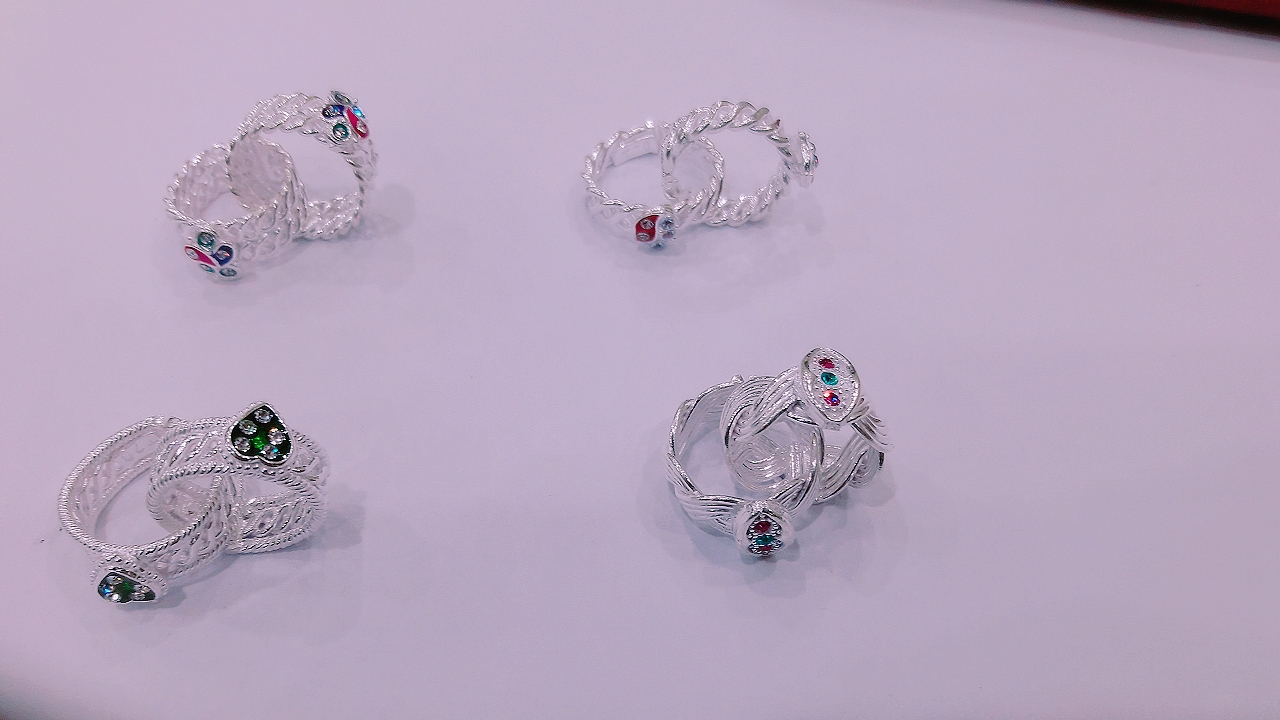 B612_20181008_111513_971