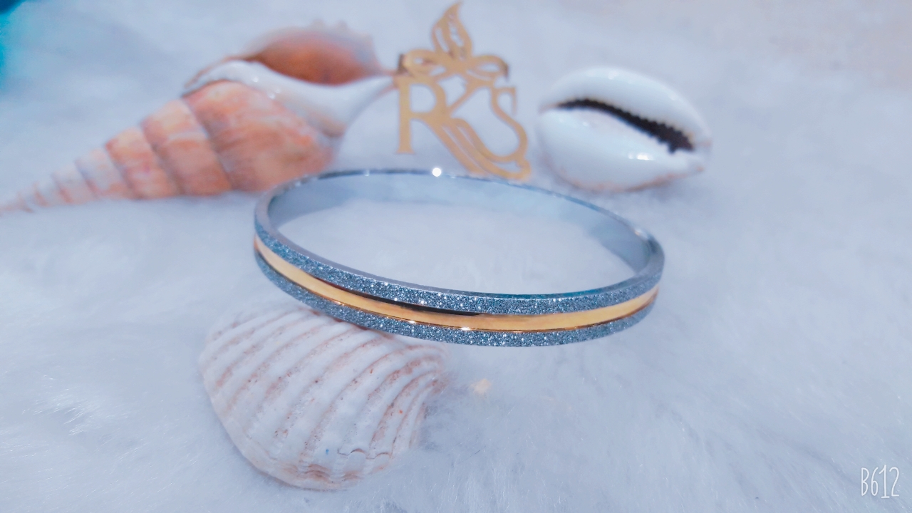 B612_20200222_180439_851