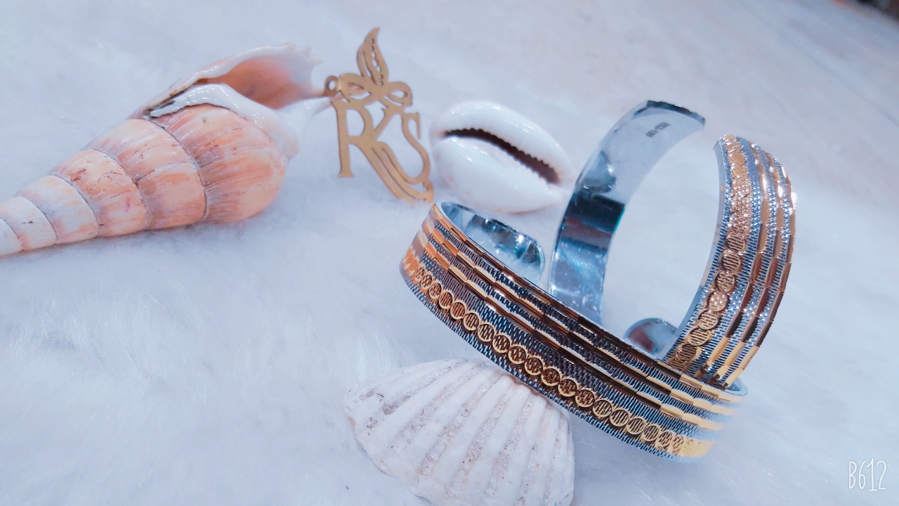 B612_20200222_180956_291