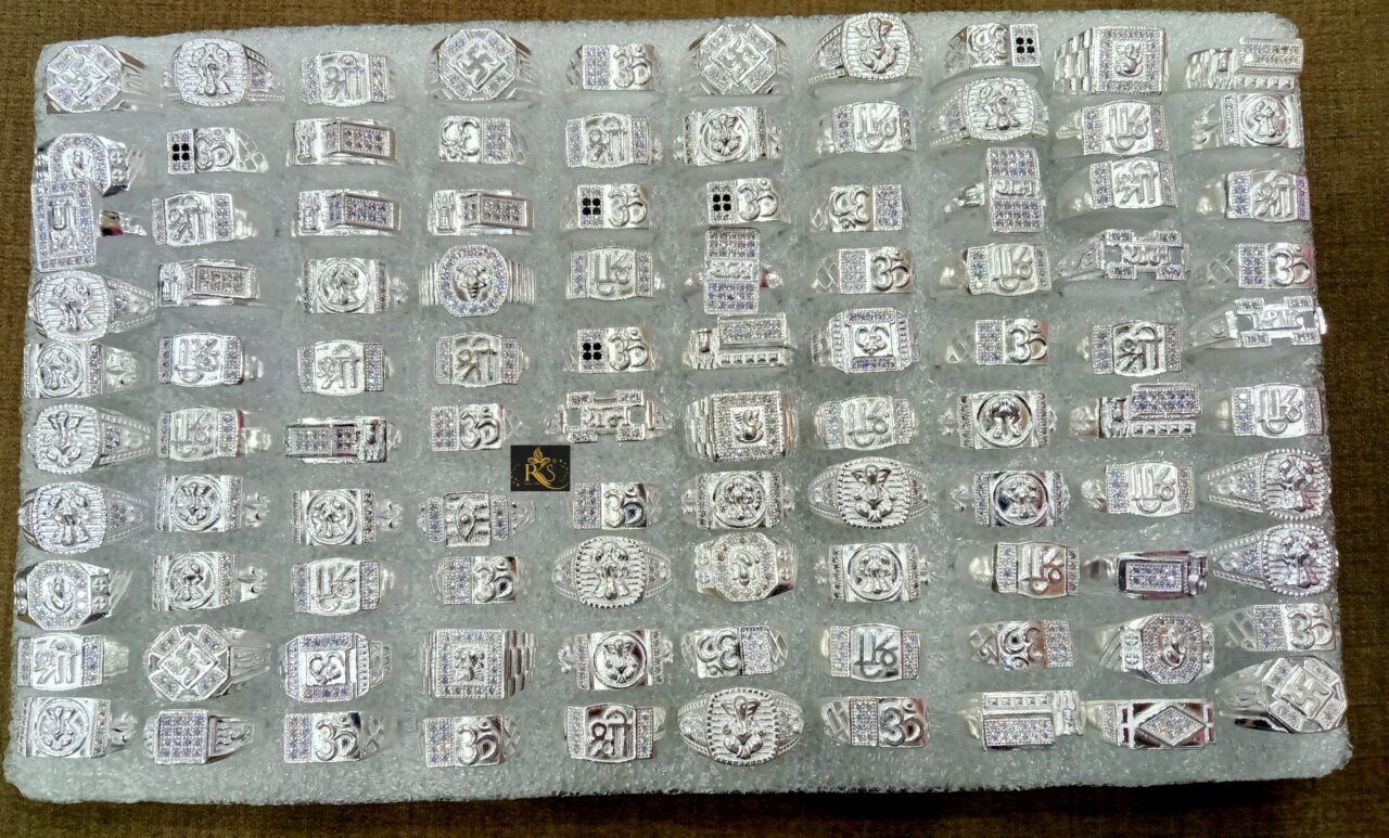 Picsart_22-10-06_10-54-53-578