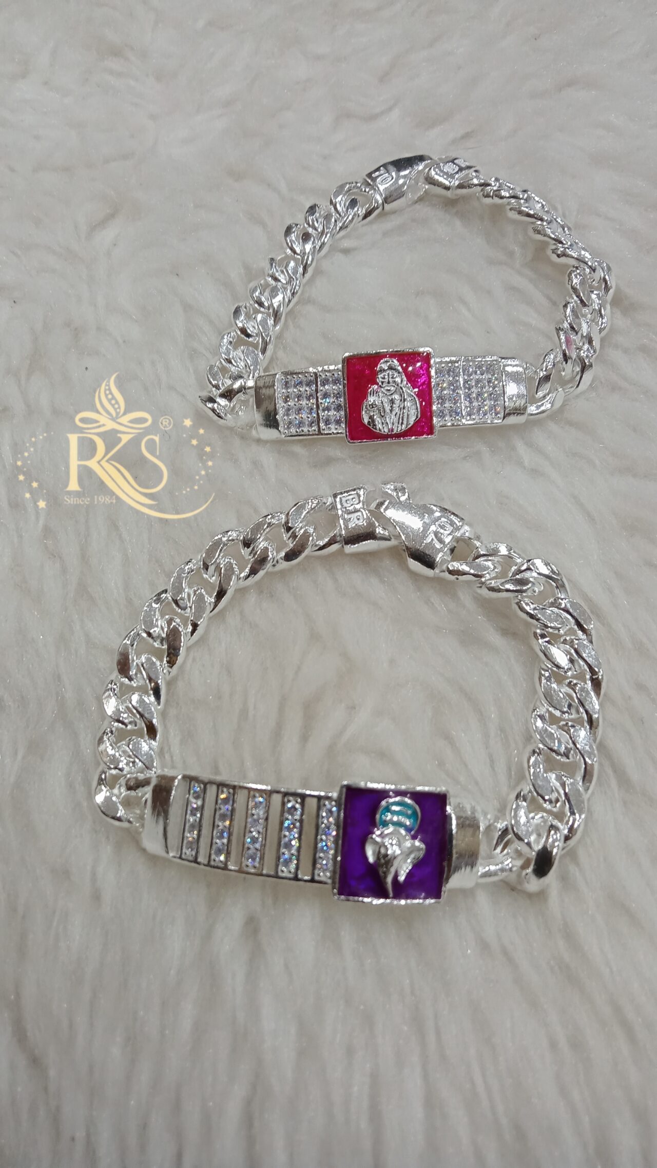 Picsart_23-09-29_18-09-02-591