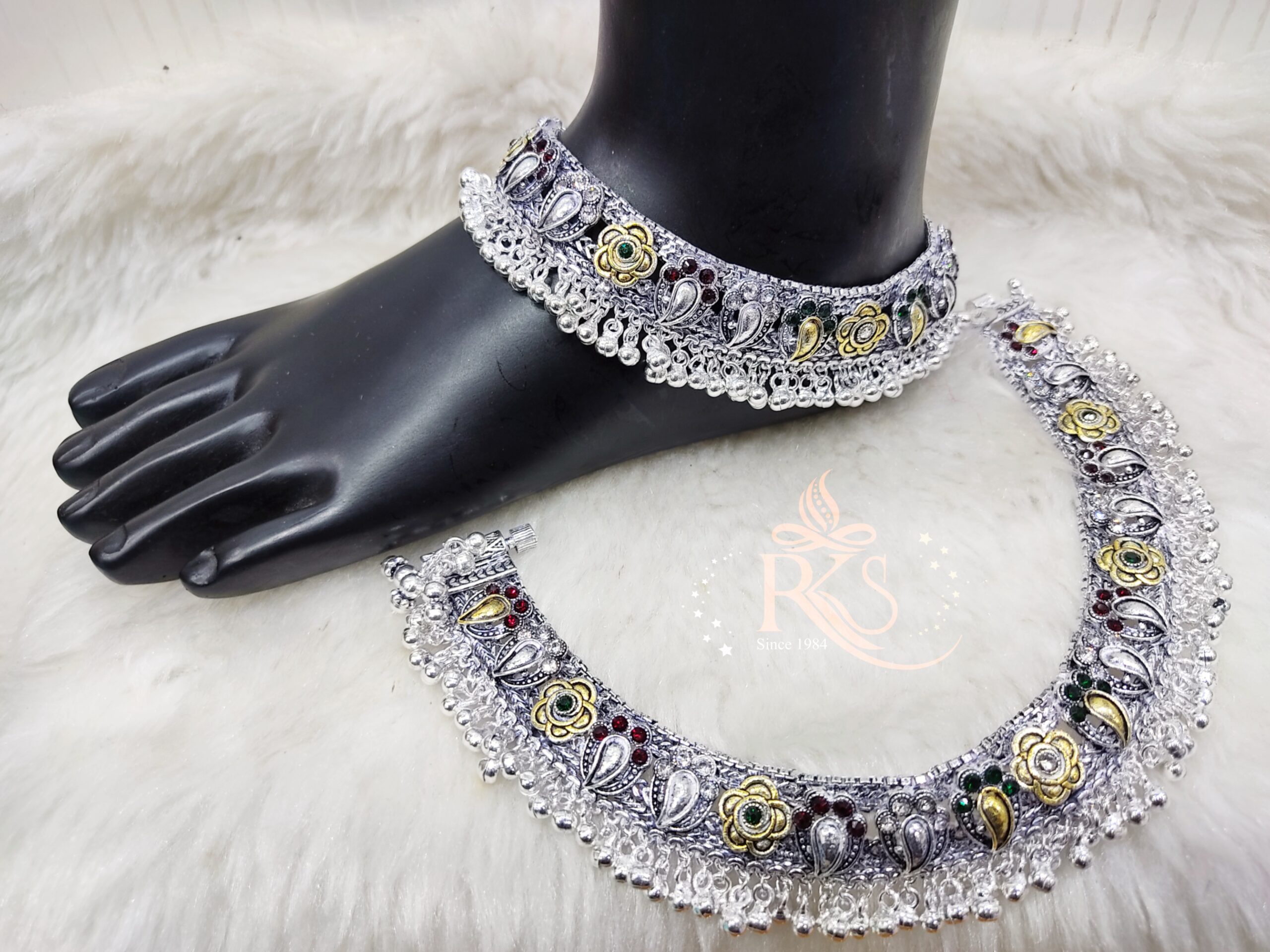 {"remix_data":[],"remix_entry_point":"challenges","source_tags":[],"origin":"unknown","total_draw_time":0,"total_draw_actions":0,"layers_used":0,"brushes_used":0,"photos_added":0,"total_editor_actions":{},"tools_used":{"transform":1,"addons":1,"adjust":1},"is_sticker":false,"edited_since_last_sticker_save":true,"containsFTESticker":false}