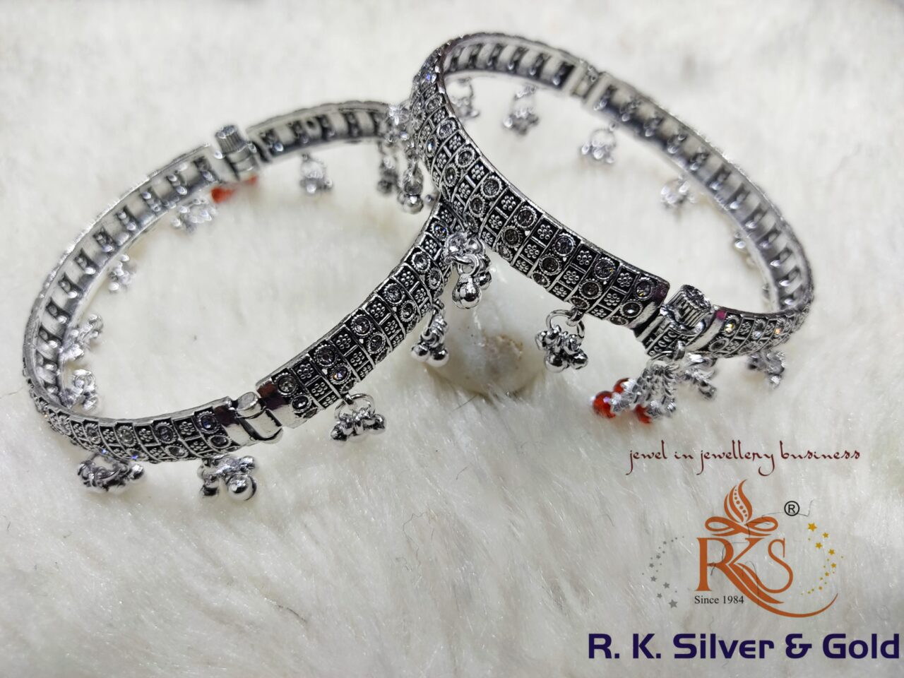 Picsart_23-12-21_10-15-41-115