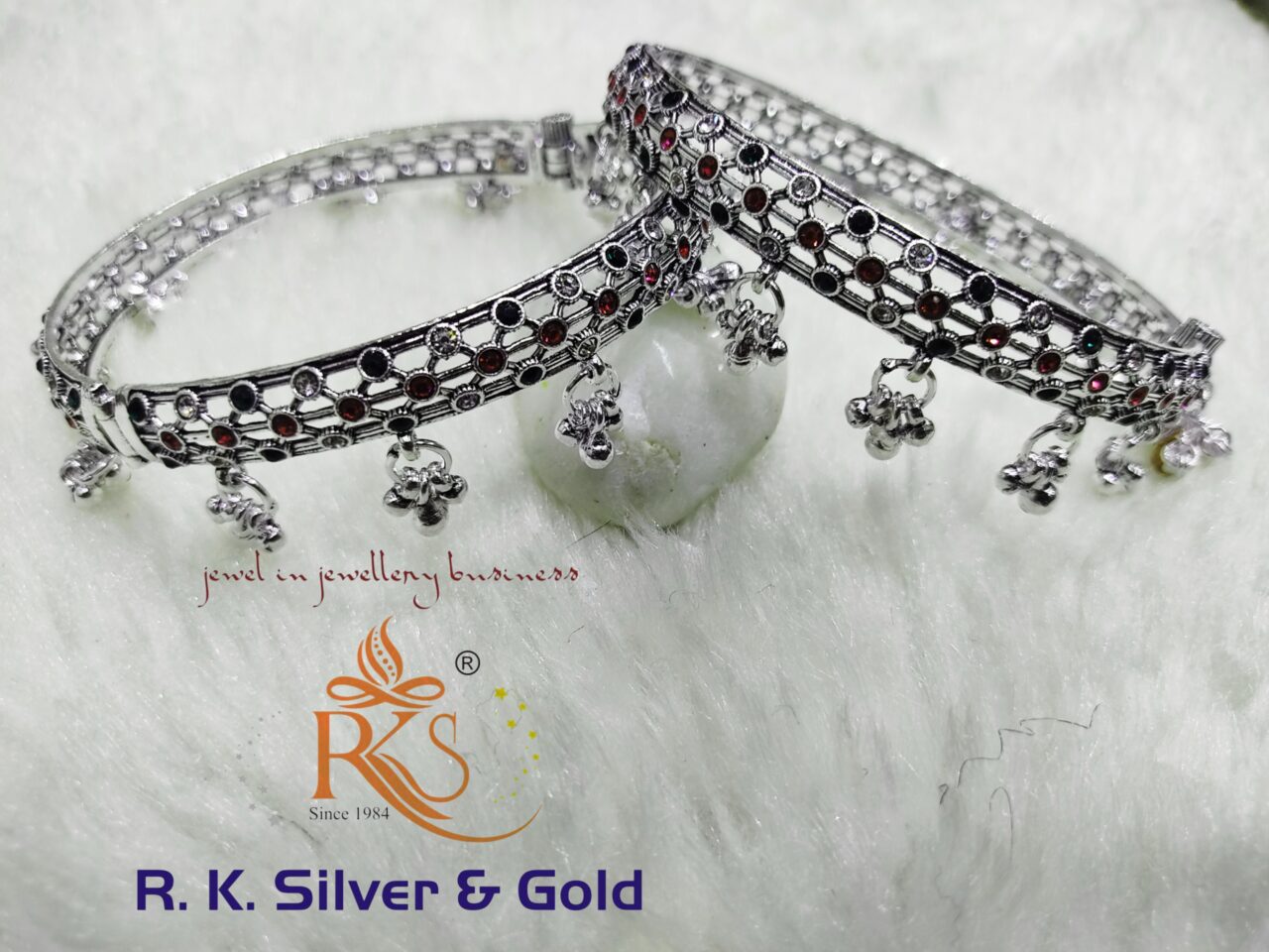 Picsart_23-12-21_10-17-50-973