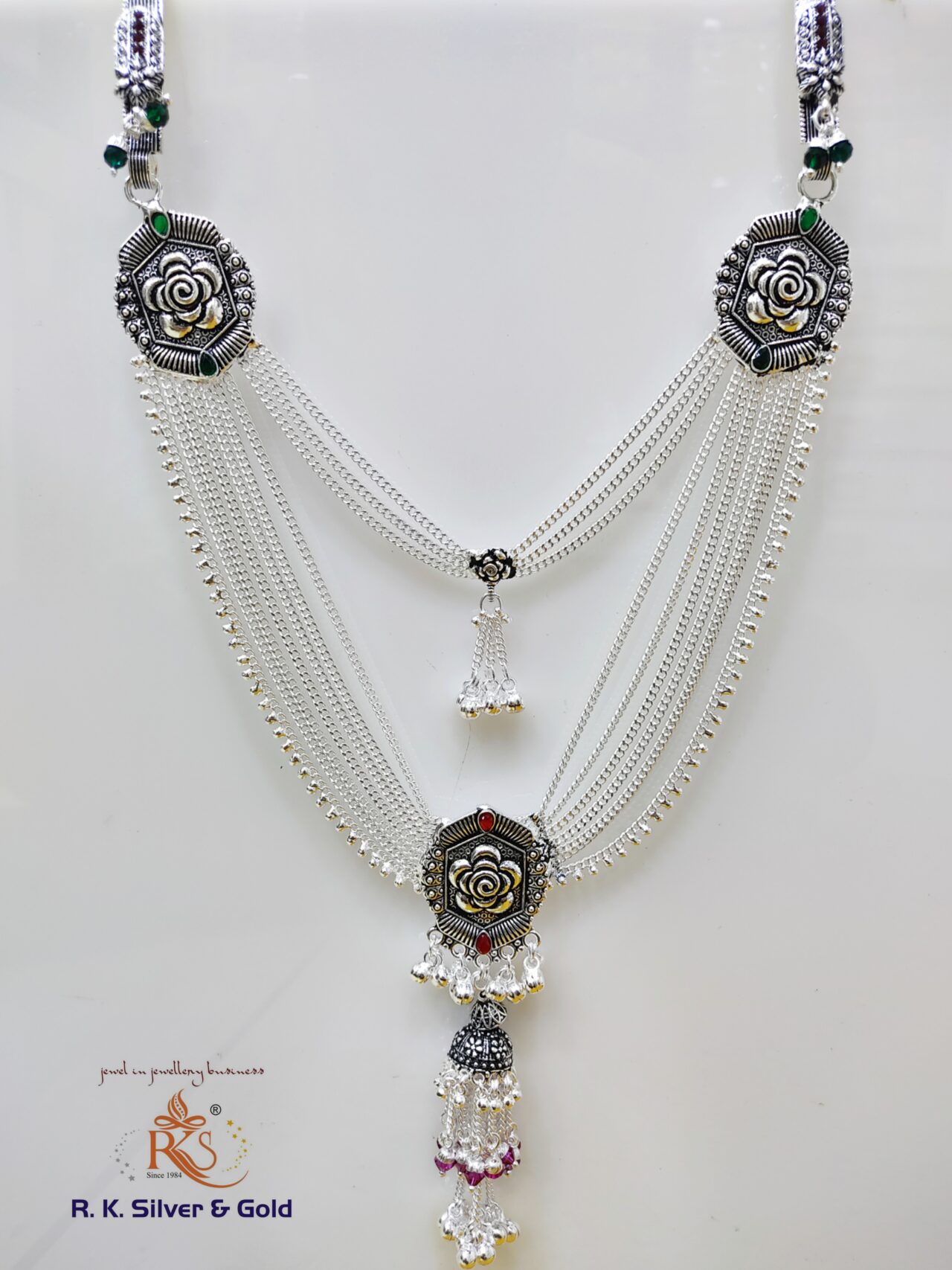 Picsart_23-12-22_11-24-12-287