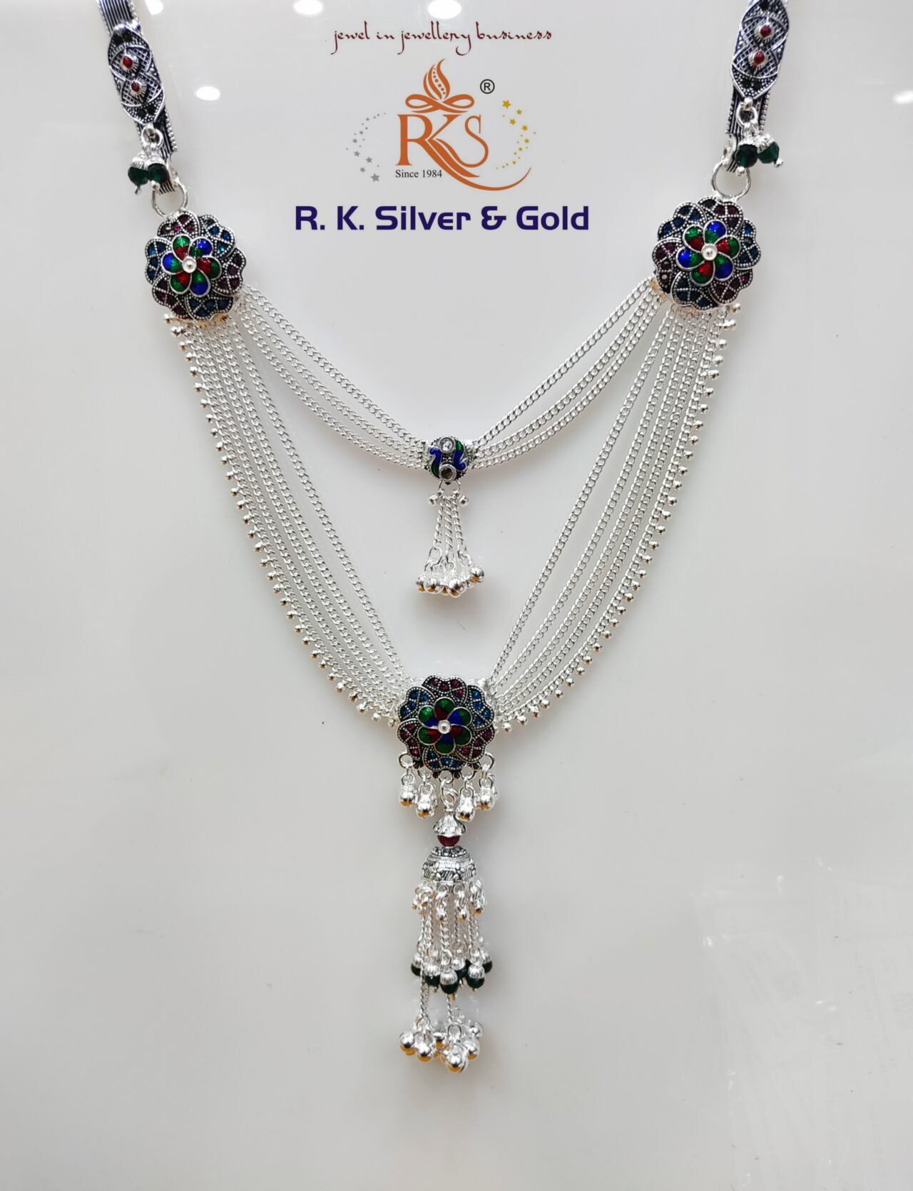 Picsart_23-12-22_11-48-52-716