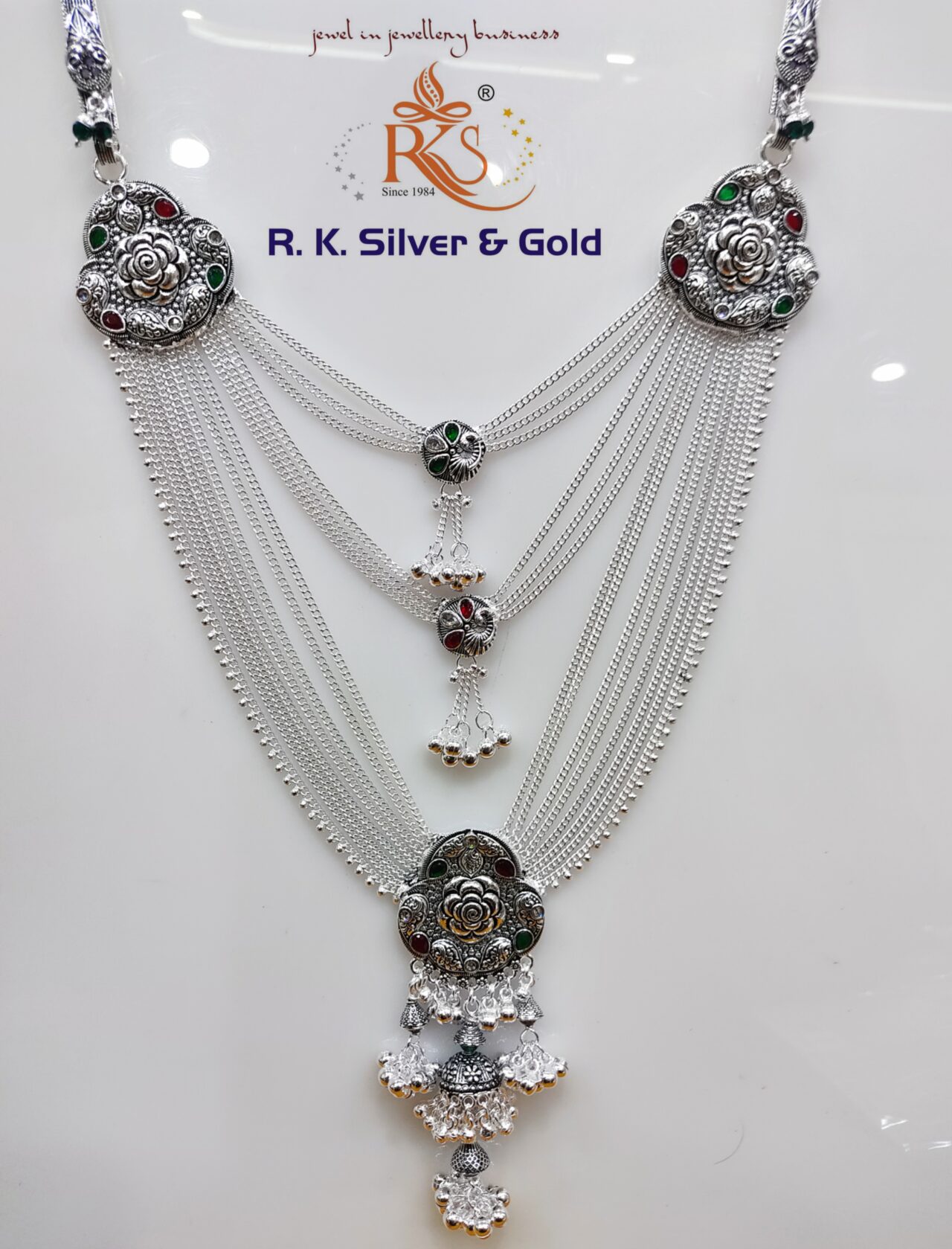 Picsart_23-12-22_12-08-07-272