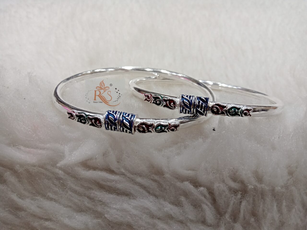 Picsart_23-12-23_13-34-08-189