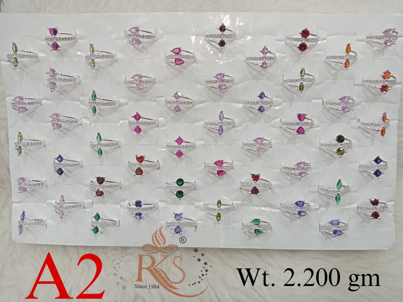 Picsart_23-12-25_18-43-43-096