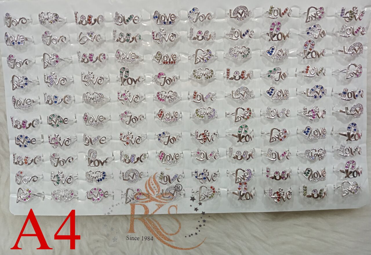 Picsart_23-12-25_18-48-38-712