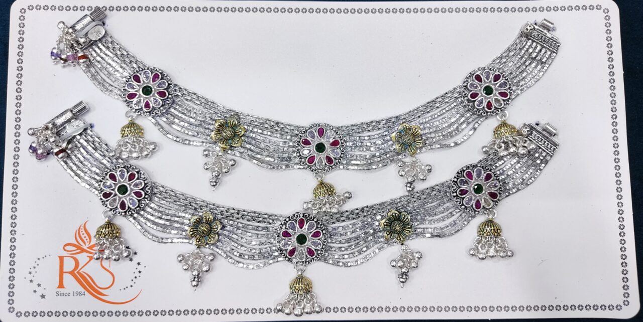 Picsart_23-12-26_19-15-35-068