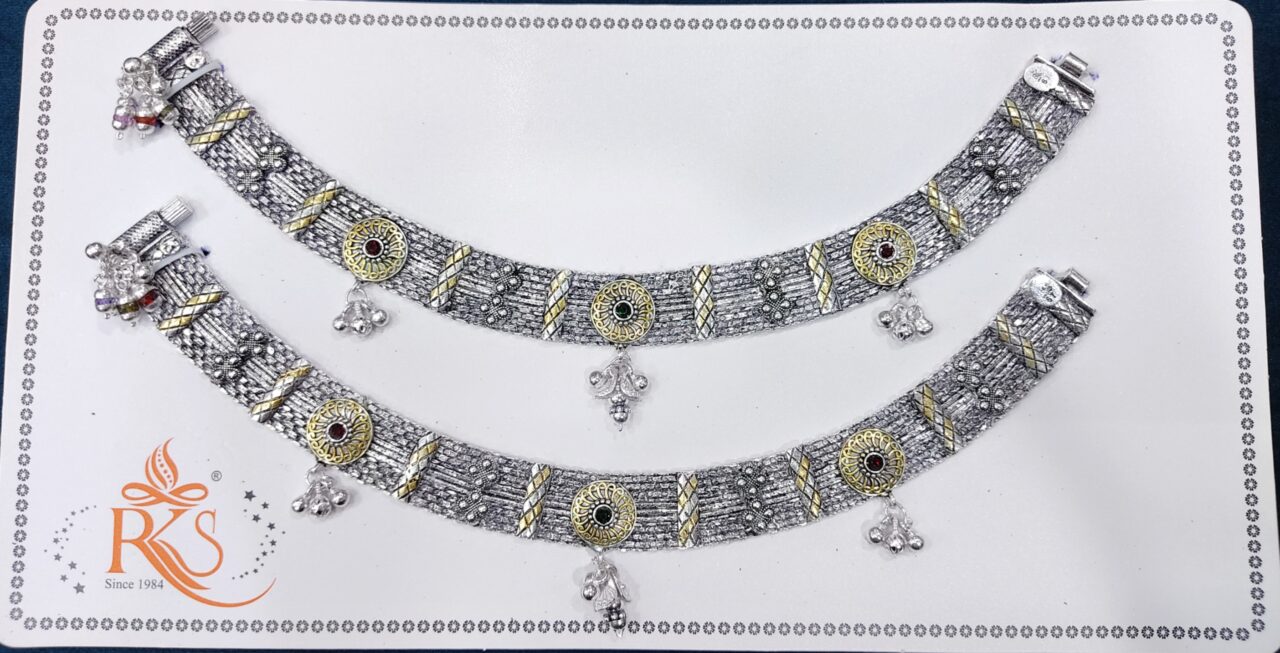 Picsart_23-12-26_19-23-44-803