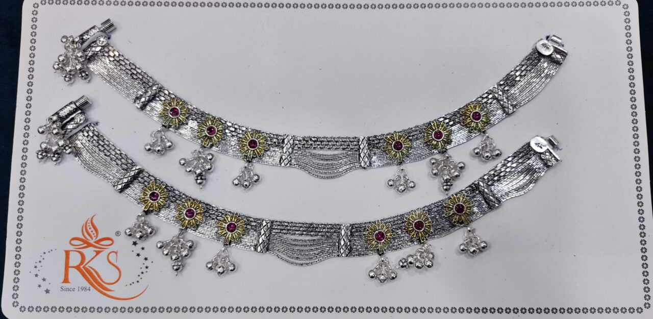 Picsart_23-12-26_19-27-43-473