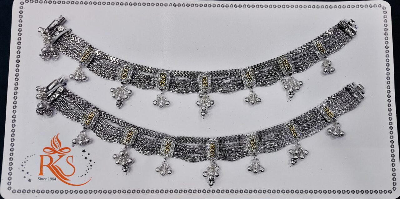 Picsart_23-12-26_19-29-17-068