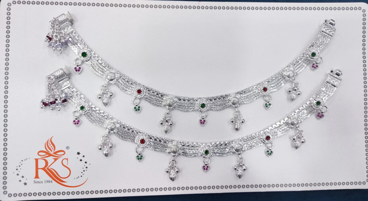 Picsart_23-12-29_11-07-52-865