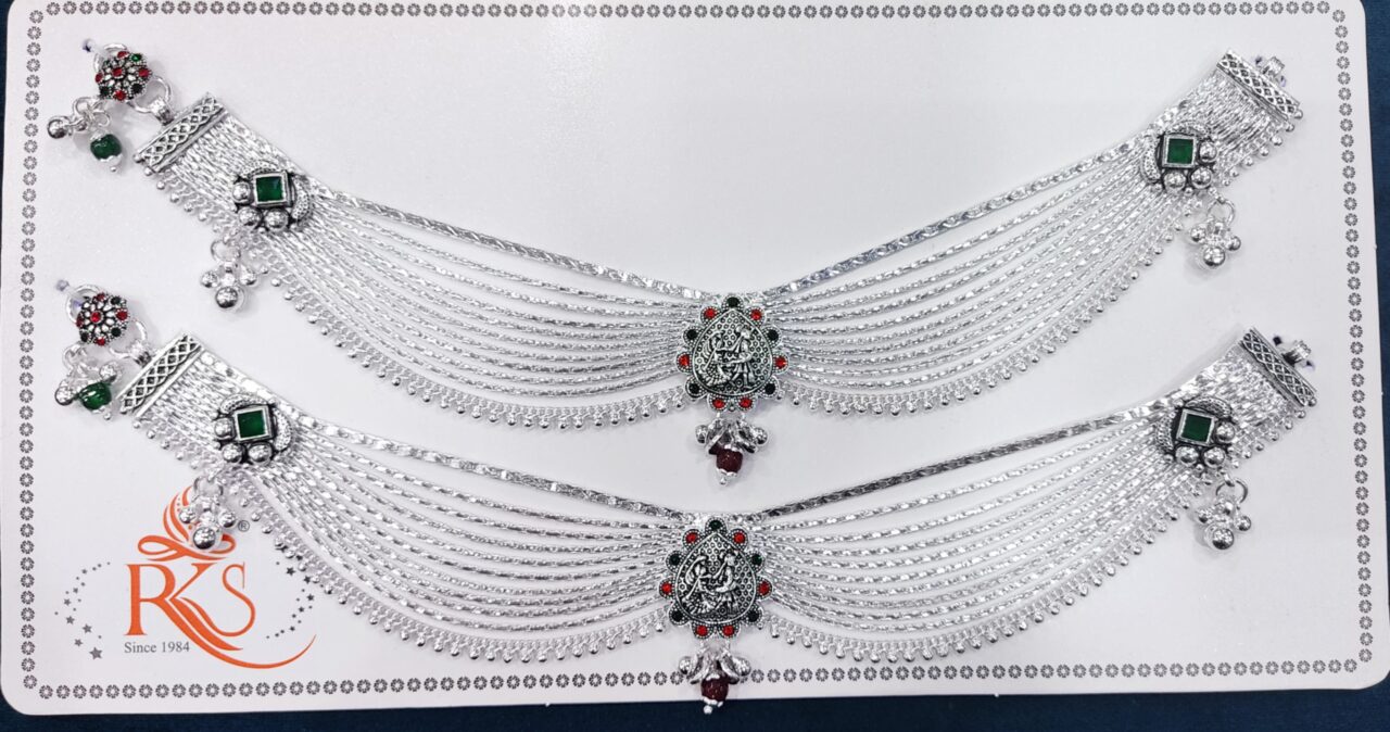 Picsart_23-12-29_11-27-44-963