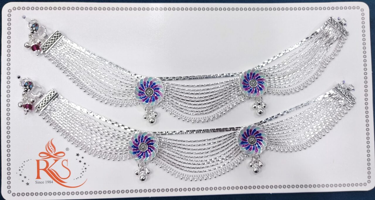 Picsart_23-12-29_11-47-15-327