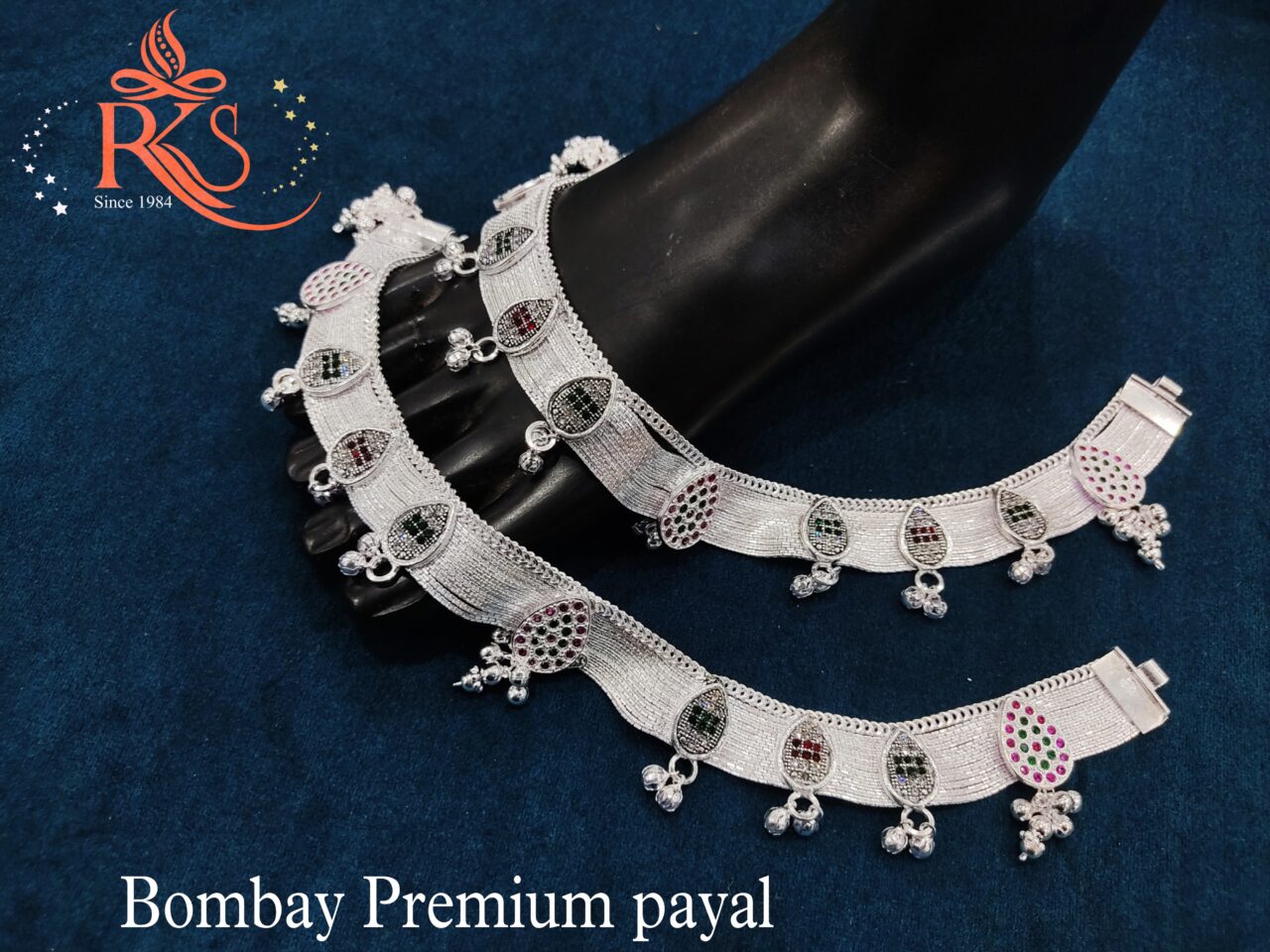 Picsart_24-01-06_10-54-27-413