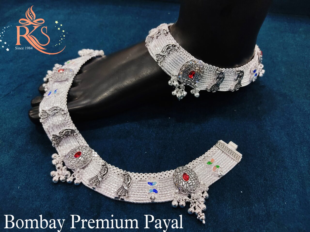 Picsart_24-01-06_11-04-46-253