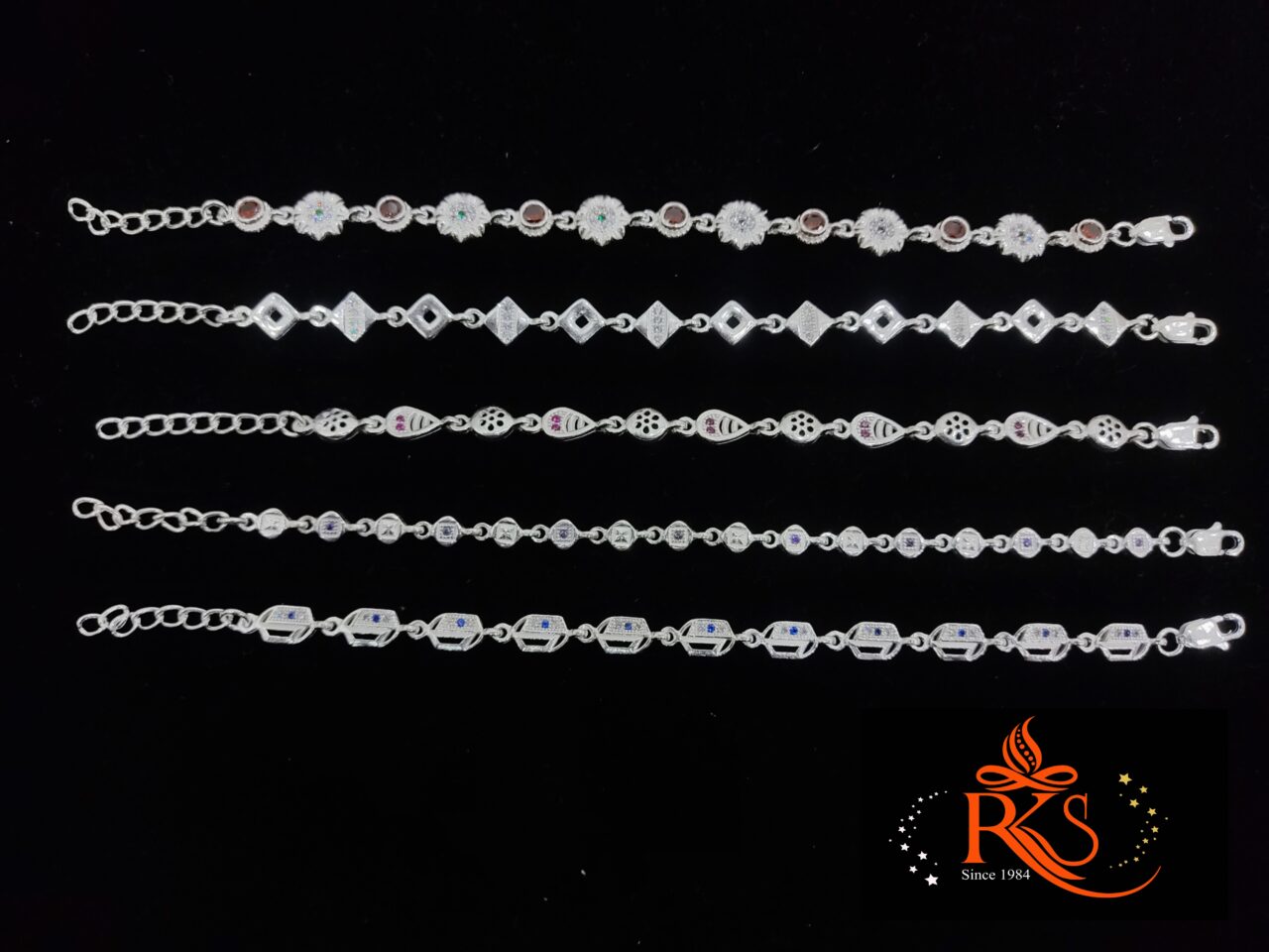 Picsart_24-01-15_11-32-52-772