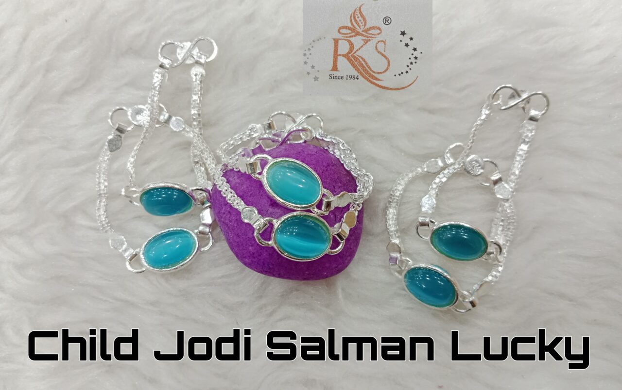 Picsart_24-03-19_20-03-35-643