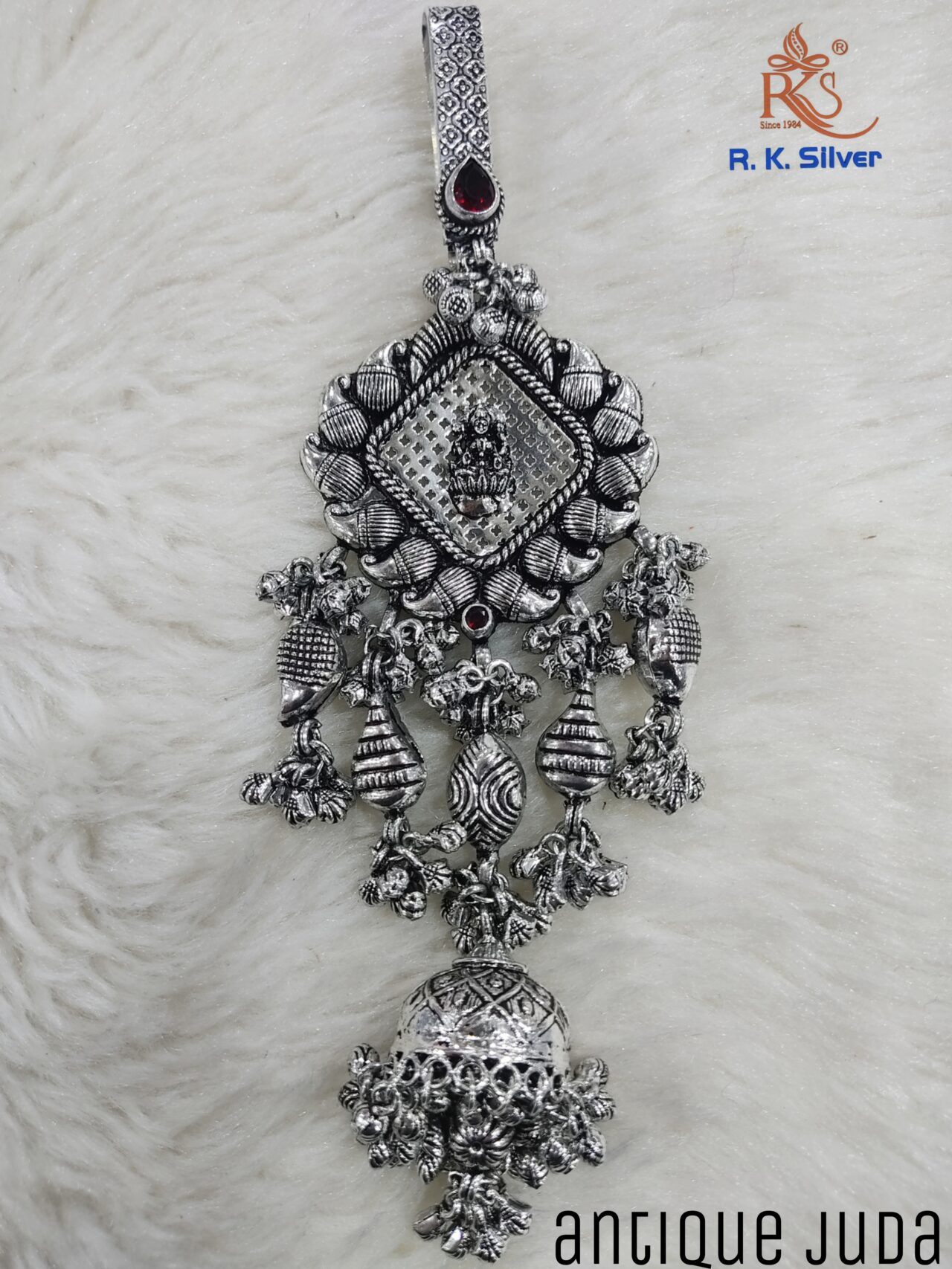 Picsart_24-04-03_16-31-59-927