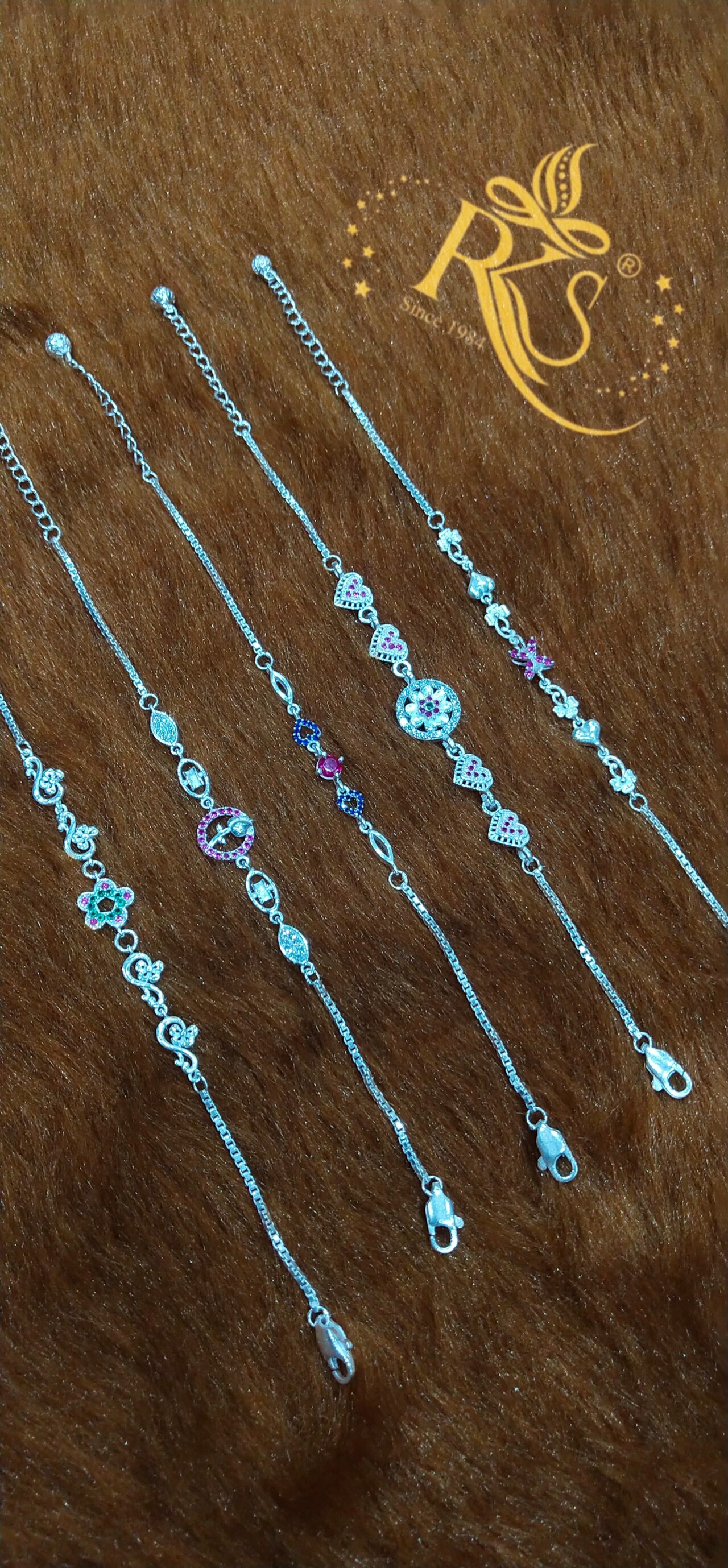 Picsart_24-06-18_10-48-04-284