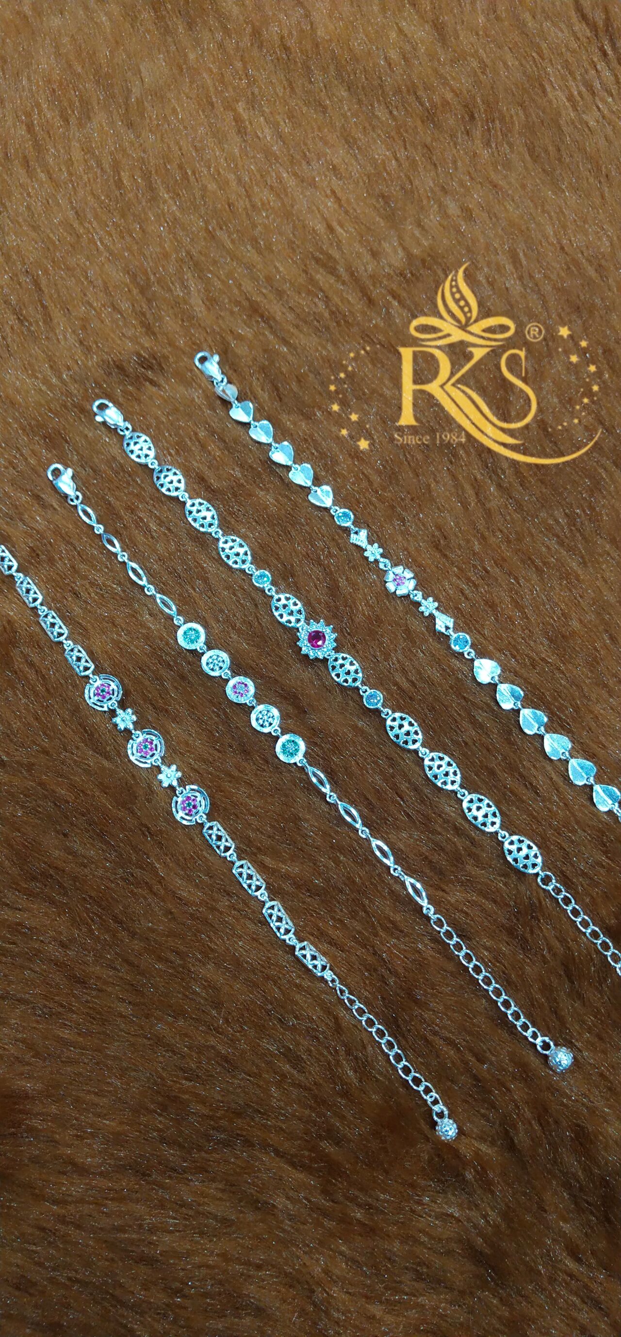 Picsart_24-06-18_10-49-24-747