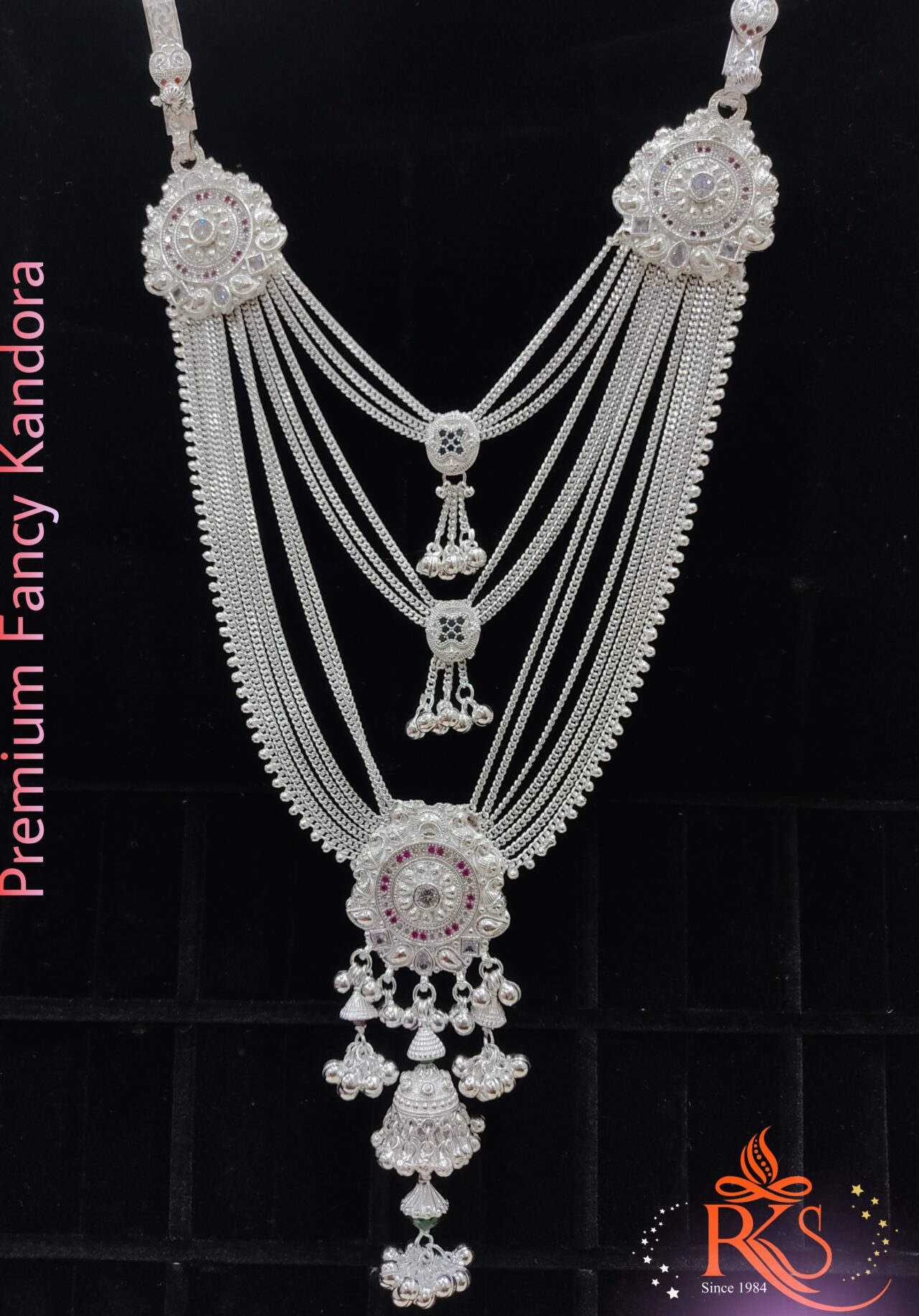 Picsart_24-06-22_13-44-28-202