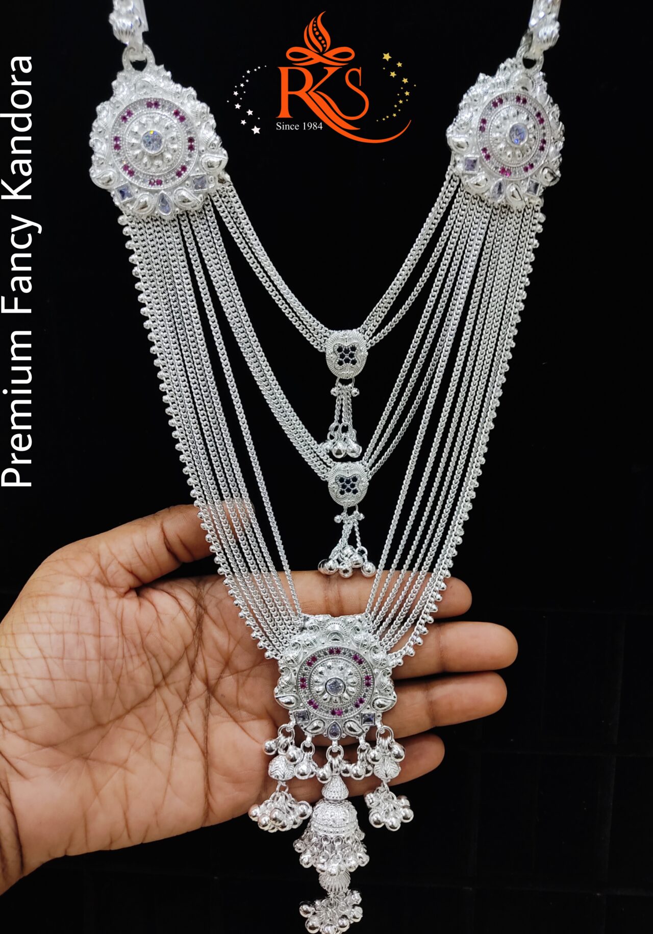 Picsart_24-06-22_13-54-36-881